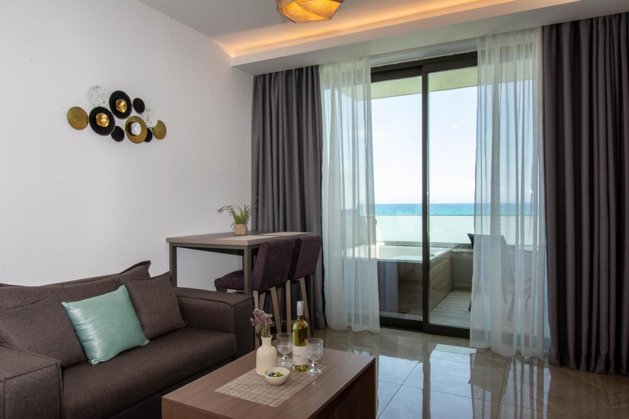 Ebenus Suites "Adults Only" By Checkin Gouves Exteriér fotografie